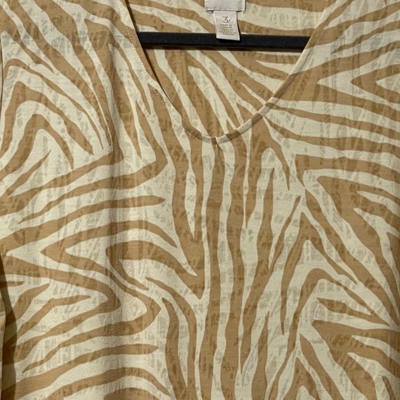 Chico’s women's size 3 (XL) beige/gold zebra print v neck top - Picture 2 of 7